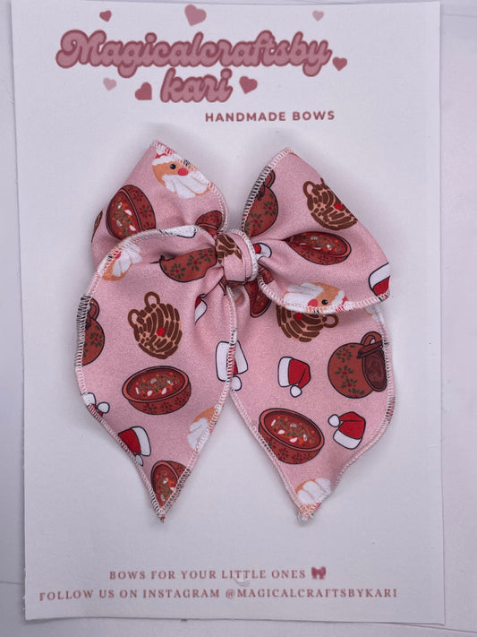 Santa / concha bow 🥐