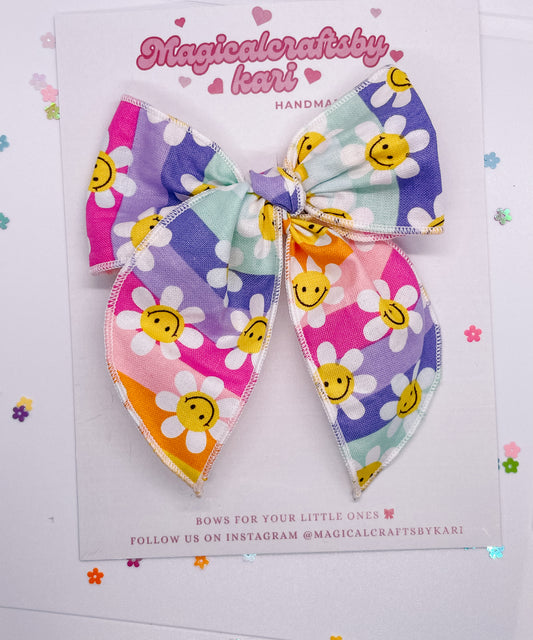 Smiley floral bow