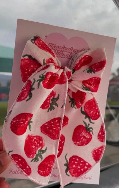 Strawberry Fable Bow